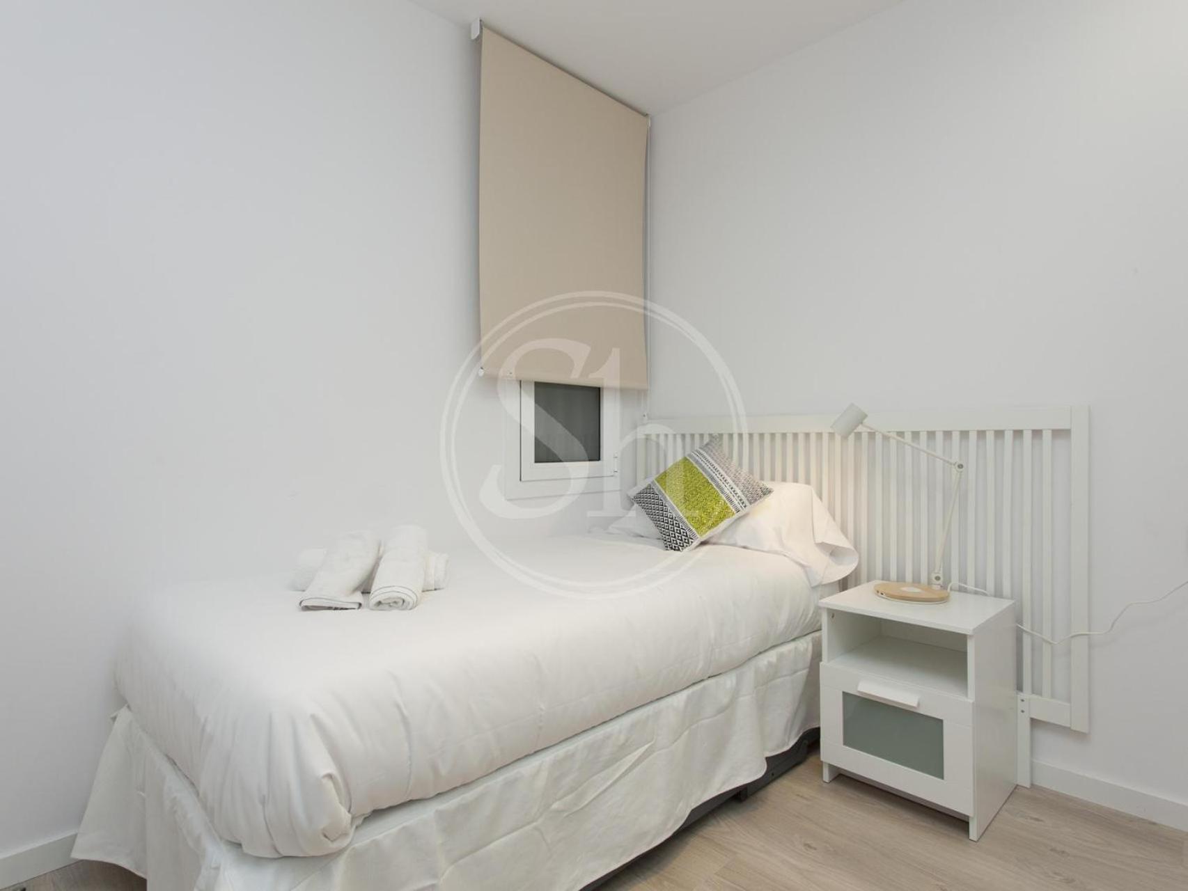 Apartment For 8 People Barcelona